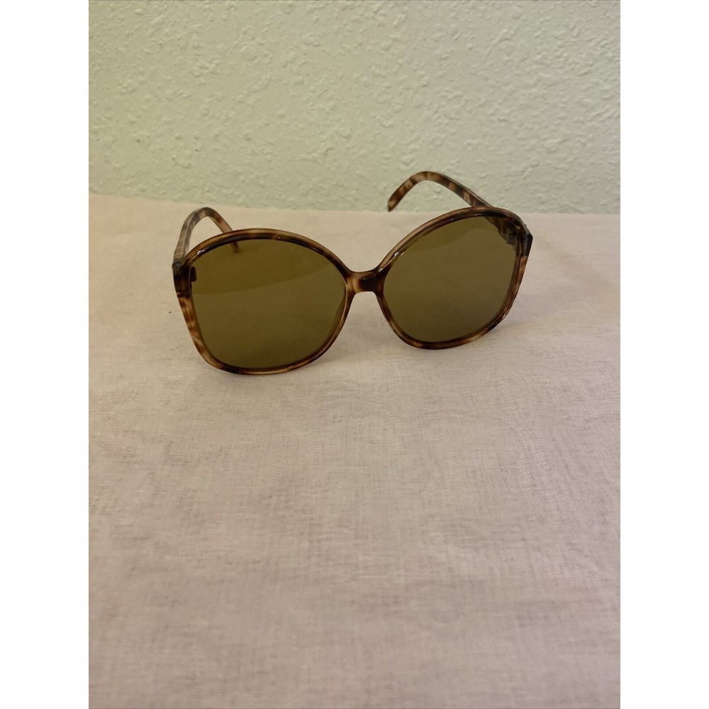 Retro Women's Large Sunglasses Taiwan ROC